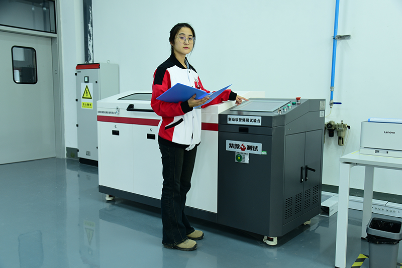 制动软管爆裂试验台